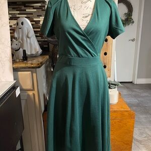 Chic Knit  Green Midi Dress